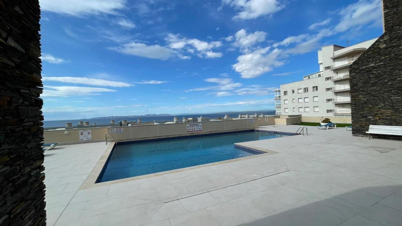 Luminoso Apartamento Frente Al Mar Con Piscina Roses Zewnętrze zdjęcie